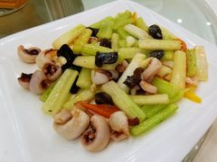 XO酱芹香炒鱿鱼须-新灿记大酒楼