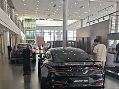 -天津波士信达奔驰4S店(卫津南路店)