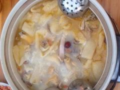 iphone_upload_pic-16年老字号鑫鑫猪肚鸡·椰子鸡海南火锅(兴隆华侨农场店)