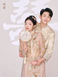 -雪中彩影婚纱摄影·微光艺术中心