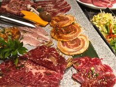 -山川小町·极番烧肉(新地假日广场店)