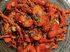 -肥肥虾庄·金牌油焖大虾(汉街SKP店)