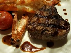 -恰餐厅及酒吧 CHAR Bar & Grill (北京丽都皇冠假日店)