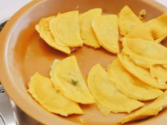 -龍歌自助小火锅(市南金茂湾店)