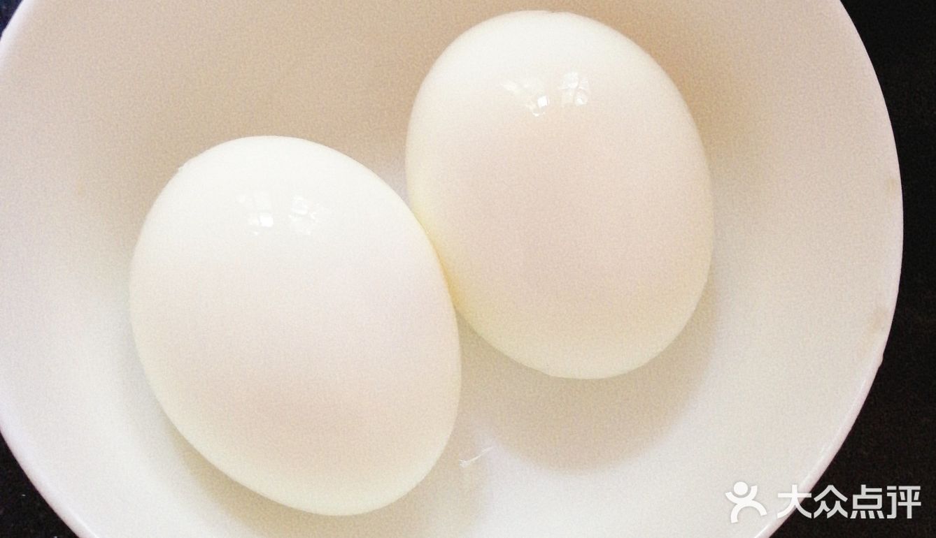 鸡蛋火腿番茄三明治—橙色的初夏早餐