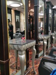 -八佰伴8008星级形象店