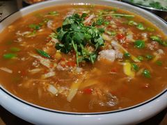 鲜锅兔-邱金小炒·30 年盐帮江湖菜(自贡店)