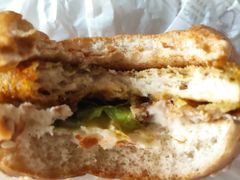 -麦当劳(中二横路店)