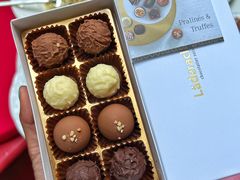 -Laderach 莱德拉(上海环贸iapm店)