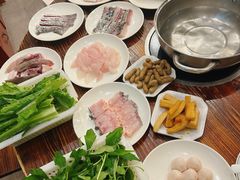 -正能量脆肉鲩火锅