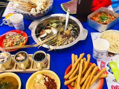 -马路边边串串香(苗栗路店)