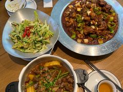 -俭寨大盘鸡·手抓肉·烧烤新疆菜(乌苏路店)