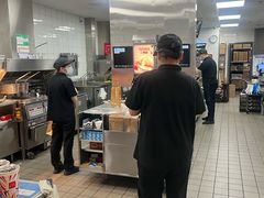 -麦当劳(百联西郊购物中心店)