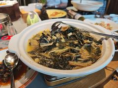 -头上红煨盐鸡·非遗院子餐厅