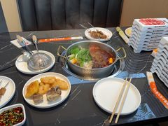 -魁牛·潮汕牛肉自助火锅(沈辽路万达店)