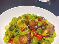 莴笋炒腊肉-渔芙南(三里屯店)
