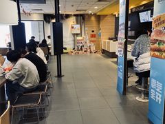 -麦当劳(世界城广场店)