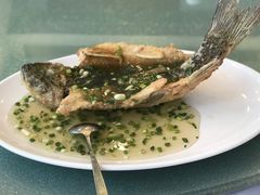 特色葱油飞鱼-岭南海晏楼(滨江东总店)