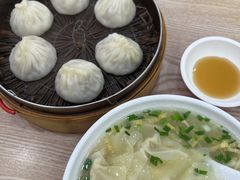 -珊珊小笼馆(仙霞路店)