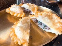 特色牦牛肉馅饼-陀岗美食·云南藏式特色餐厅