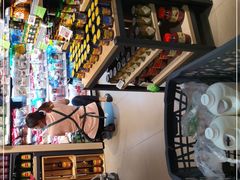 -中百仓储超市有限公司(越秀星汇维港店)
