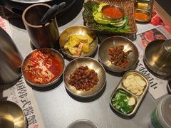 -草家酱蟹炭火烤肉店(珲春南路一店)