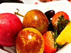 -雍容荟活帝王蟹活龙虾自助(苏宁旗舰店)