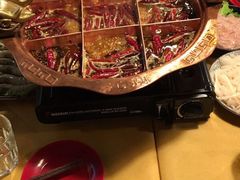 -江湖餐厅–重庆九宫格老火锅