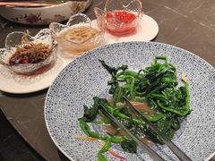 -海派悦庭·海胆烧麦·新融合菜(凯德广场店)