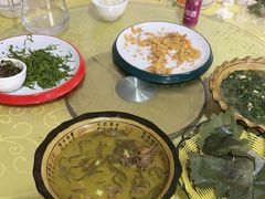 -华龙特色大骨鸡农家菜馆