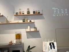 -喜茶(上海打浦桥日月光gelato lab+店)
