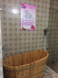 -周怡玲美容美体SPA