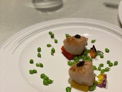 鱼子酱香煎带子皇-皇朝会.经典传统粤菜(外滩店)