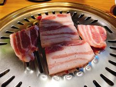 猪五花肉-牛人·雪花牛·木炭烤肉(昆山陆家店)
