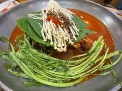-喇喇排骨火锅·传统韩式脊骨汤(望京西园总店)