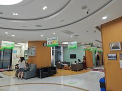 -雅悦齿科(顾村公园店)