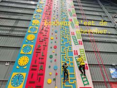 -极限PLAY运动娱乐新世界·团建派对潮玩休闲馆·室内蹦极高空游乐园