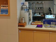 -李与白包子铺(桐梓林店)
