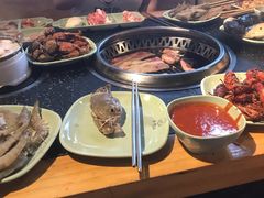 -釜御山海鲜烤肉火锅自助(新城市中心店)