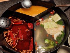 -三出山火锅(南京万象天地店)