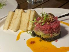 牛肉塔塔配牛油果黑橄榄酱-Solo(衡山路店)