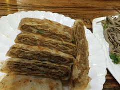 -溢心园香河肉饼总店