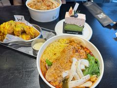 -W COLLECTIVE  DESSERT SHOP