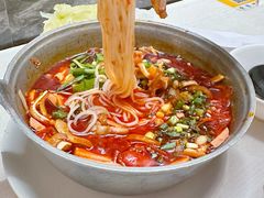 -铁锅哥米线