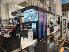 -Dior(新八佰伴店)
