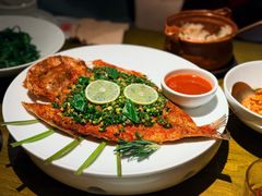 香茅草烤鲈鱼-一坐一忘云南菜(卓悦中心)