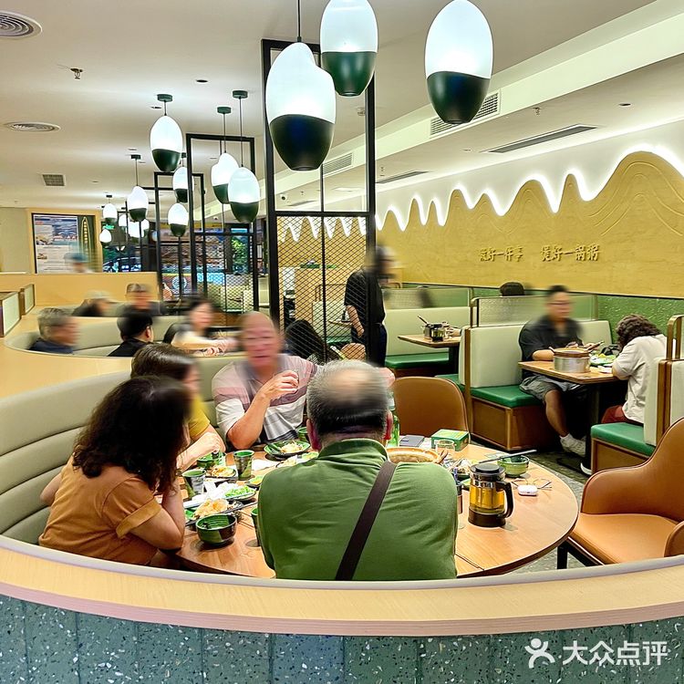 确实是深圳数一数二好喝的海鲜砂锅粥。。。