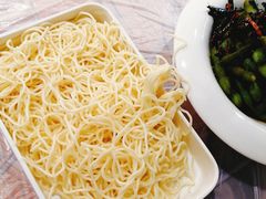 虾拌面-美膳居川菜馆油焖大虾烧烤(卓刀泉店)