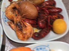 -金滏山烤肉·海鲜·火锅自助餐厅(襄阳万达店)
