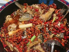 -何师傅美蛙鱼头(汉街店)